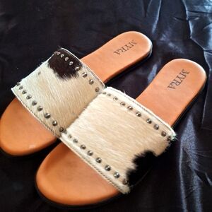 Brand New Size 6 Cowhide Myra Sandals